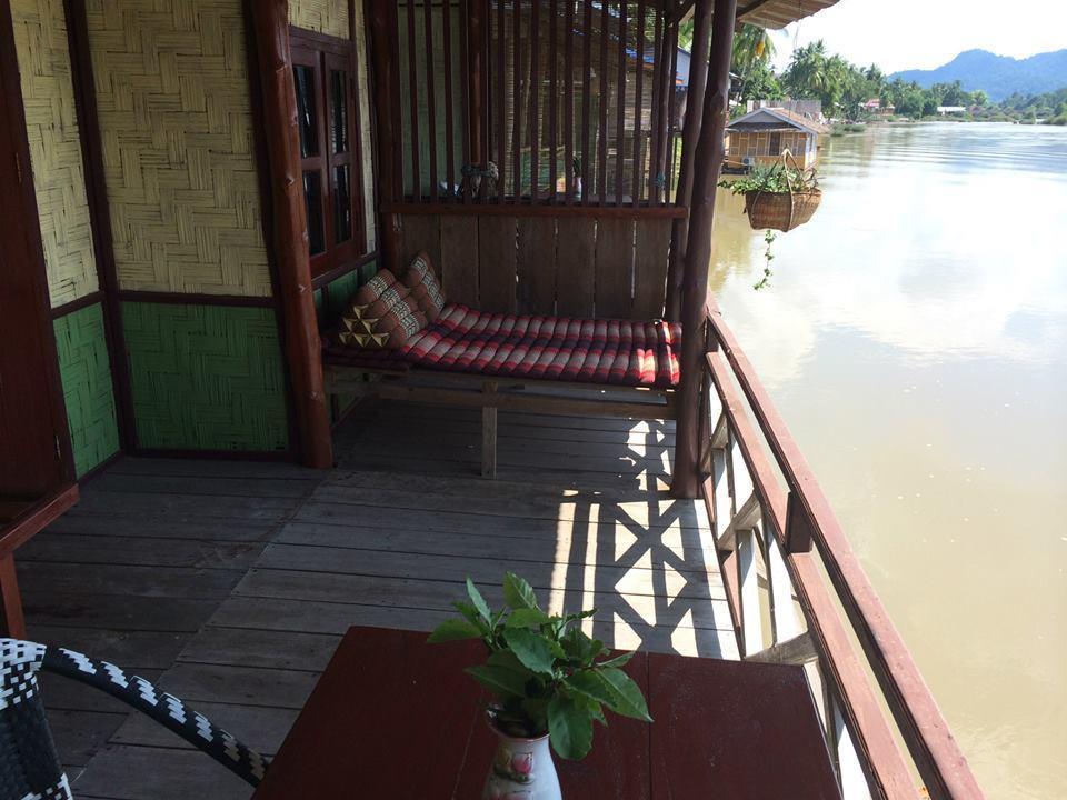 Dokchampa Guesthouse Ban Khon Eksteriør bilde